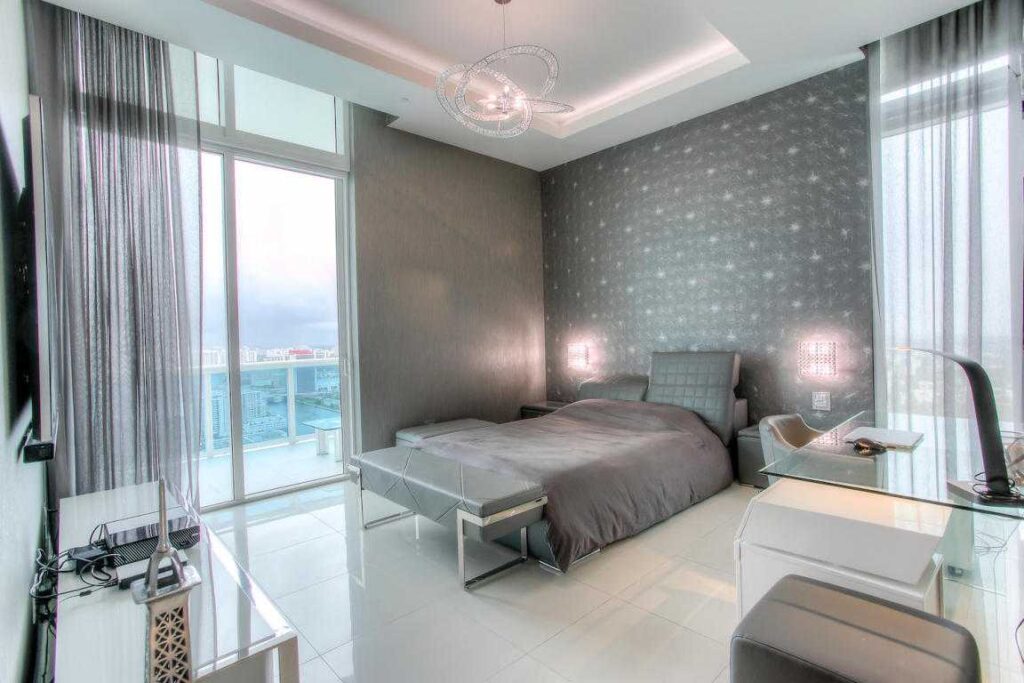 Interior Designer in Aventura, FL